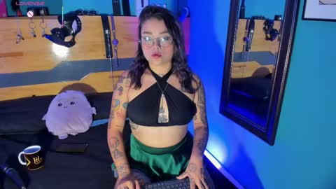 Chloeallennn  online show from 03.11.26