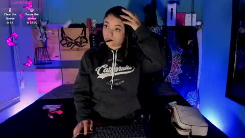 Chloeallennn  online show from 05.28.26