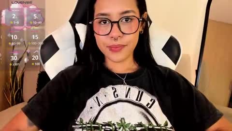 Jen online show from 12.22.24