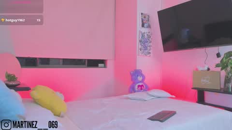 CHLOE online show from 02.04.26