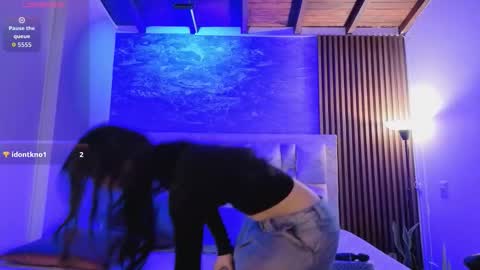 chloe_bluee_ online show from 03.20.26