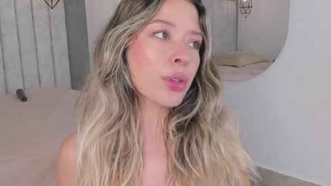 Chloe online show from 01.03.25