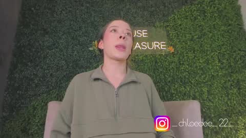 Chloe online show from 09.24.25