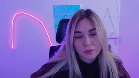 Snapshot of chloe_diva chatting on 11.20.25 Chloe online show from 11.20.25