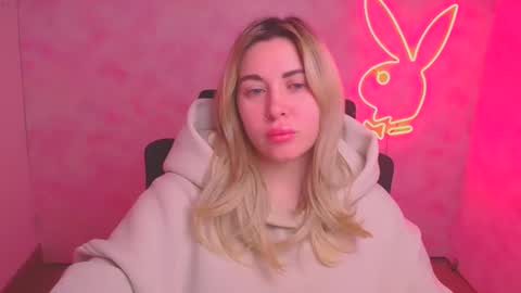 Snapshot of chloe_diva chatting on 11.29.25 Chloe online show from 11.29.25