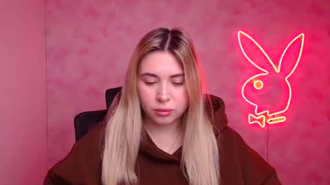 Snapshot of chloe_diva chatting on 12.01.25 Chloe online show from 12.01.25