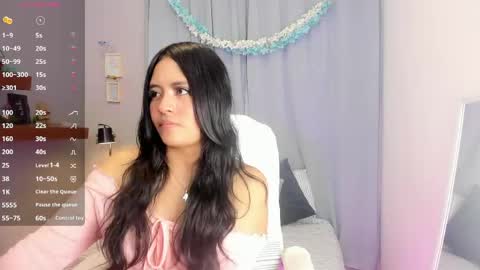 Chloe online show from 04.15.26