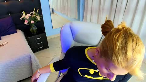 Snapshot of chloe_goddes chatting on 12.13.24 CHLOE online show from 12.13.24