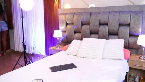 Chloe online show from 04.16.26