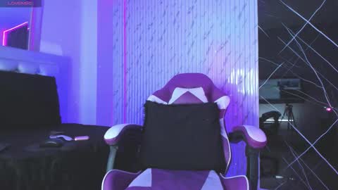 Snapshot of chloe_jacksonn chatting on 10.22.25 chloe_jacksonn online show from 10.22.25