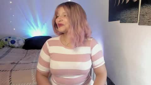 Snapshot of chloe_kisses chatting on 05.02.26 chloe_kisses online show from 05.02.26