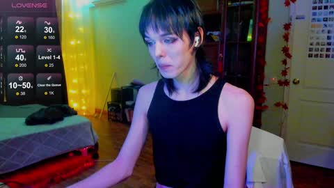 Chloe-Lorelei online show from 12.18.24