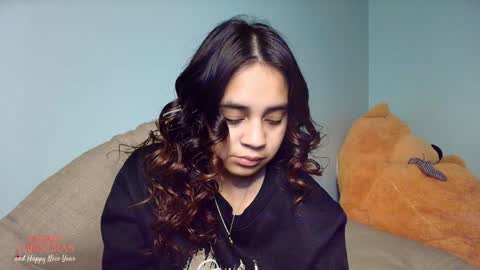 Snapshot of chloe_maia1 chatting on 01.08.25 AMY online show from 01.08.25