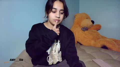 Snapshot of chloe_maia1 chatting on 01.24.25 AMY online show from 01.24.25