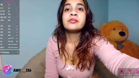 Snapshot of chloe_maia1 chatting on 02.01.25 AMY online show from 02.01.25