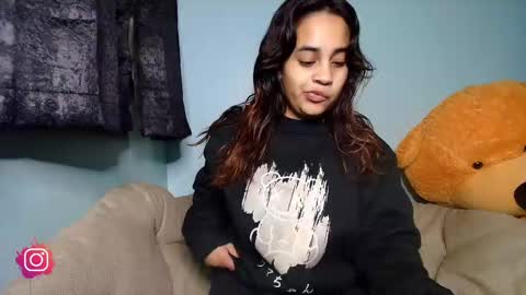Snapshot of chloe_maia1 chatting on 02.11.25 AMY online show from 02.11.25