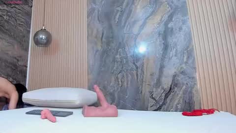  CHLOE  online show from 09.25.25