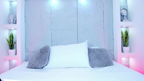 Chloe online show from 09.12.25