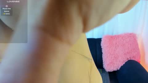 Snapshot of chloe_petite2 chatting on 02.13.26 Chloe online show from 02.13.26