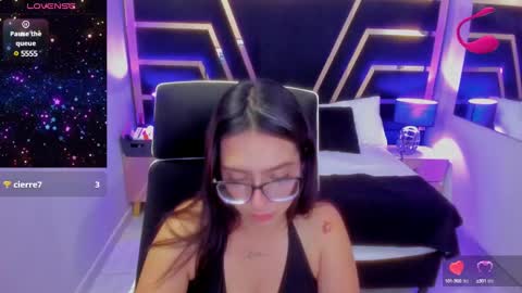 Chloe online show from 02.22.25