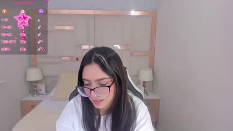 Chloe online show from 03.12.25