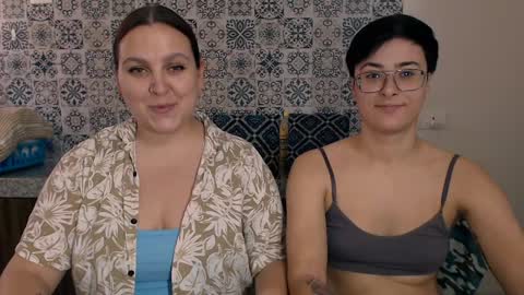 Eva and Sandra online show from 02.04.25