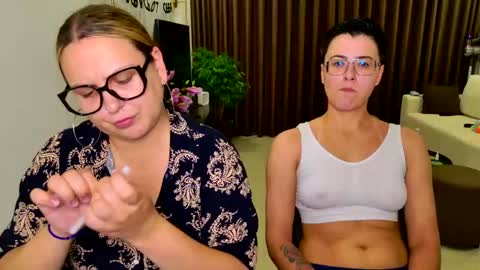Eva and Sandra online show from 05.09.26
