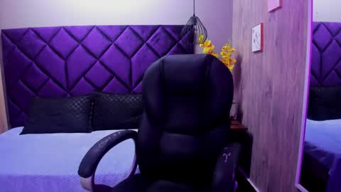 chloecampbell03 online show from 10.04.25