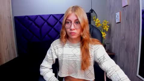 chloecampbell03 online show from 10.21.25