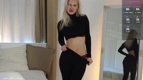 ChloeCoral online show from 02.17.25