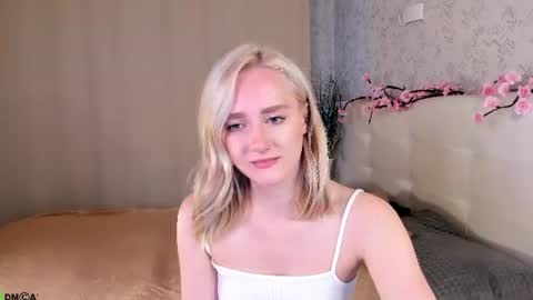 Chloe Deccker online show from 06.22.26