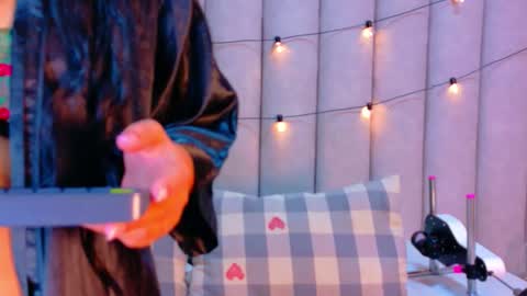 C H L O E  online show from 02.22.26