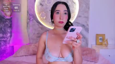 chloegils online show from 01.15.26