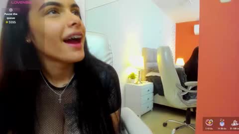  Chloe Harper  online show from 11.25.25