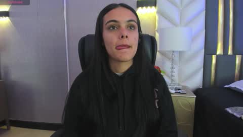  Chloe Harper  online show from 02.04.26