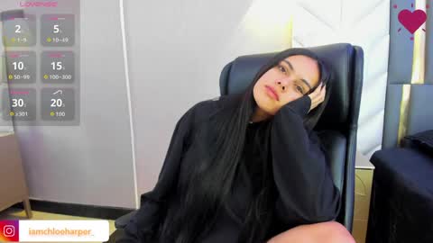  Chloe Harper  online show from 04.04.26