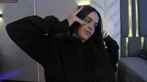 Snapshot of chloeharper_ chatting on 04.17.26 Chloe Harper online show from 04.17.26