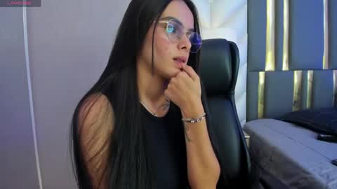 Snapshot of chloeharper_ chatting on 04.19.26 Chloe Harper online show from 04.19.26