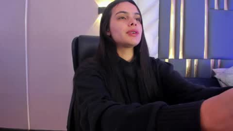 Snapshot of chloeharper_ chatting on 05.15.26 Chloe Harper online show from 05.15.26