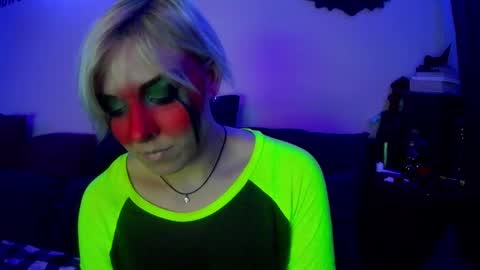 Snapshot of chloekissxo chatting on 12.08.24 Chloekissxo online show from 12.08.24