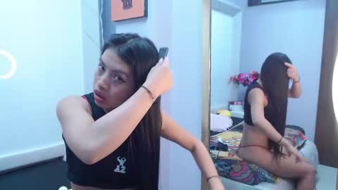 Snapshot of chloemartini_ chatting on 01.22.25 ChloeSignup For Free Join my Fan Club online show from 01.22.25
