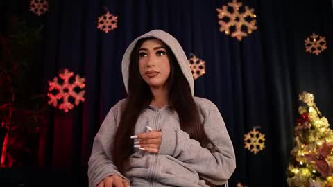 chloemin_ online show from 12.16.25