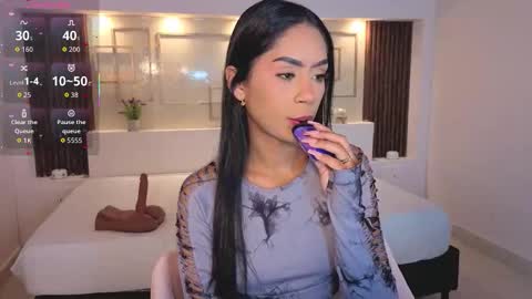 Chloe Moon online show from 10.20.25