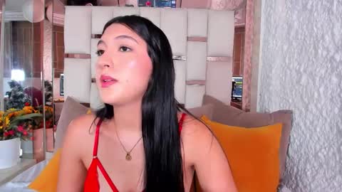 Chloe  online show from 11.24.25