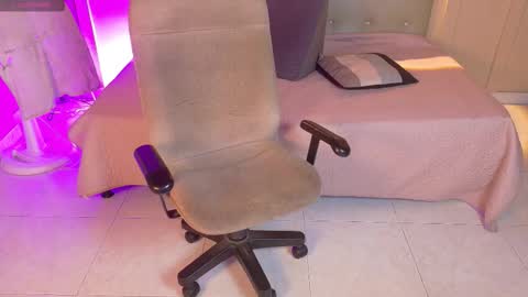 Chloe rosse online show from 10.05.25