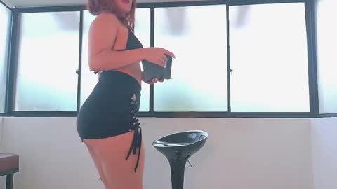 C H L O E  online show from 09.24.25