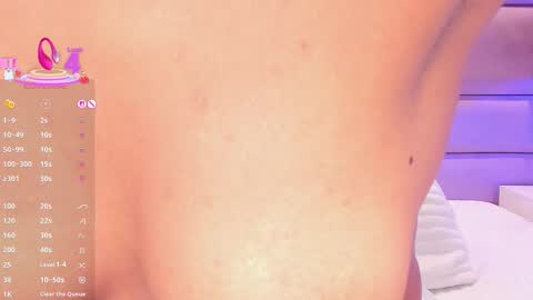 CHLOE  online show from 09.18.25