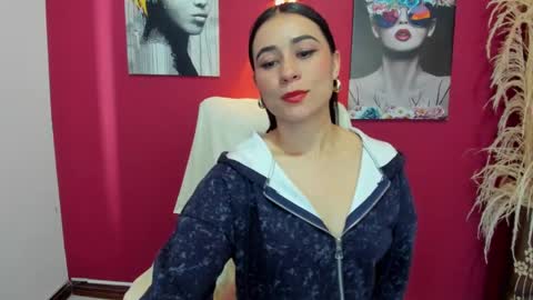Snapshot of chloeturner_ chatting on 02.11.25 ChloeTurner online show from 02.11.25