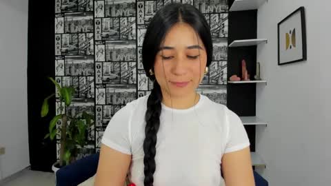 Snapshot of chloeturner_ chatting on 02.19.25 ChloeTurner online show from 02.19.25