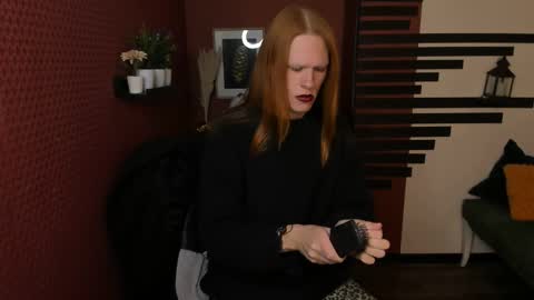 Chloe online show from 11.06.25